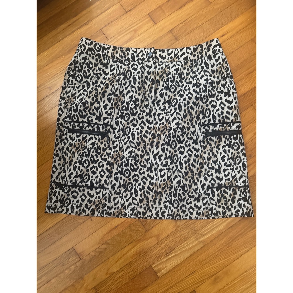 Zenergy Golf by Chicos Leopard Print Skort Tan Black White Activewear Size 0